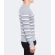 Pull avec des rayures