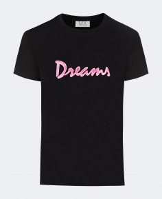 T-shirt with "Dreams" patch