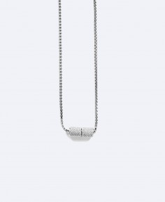 SMALL CHAIN NECKLACE