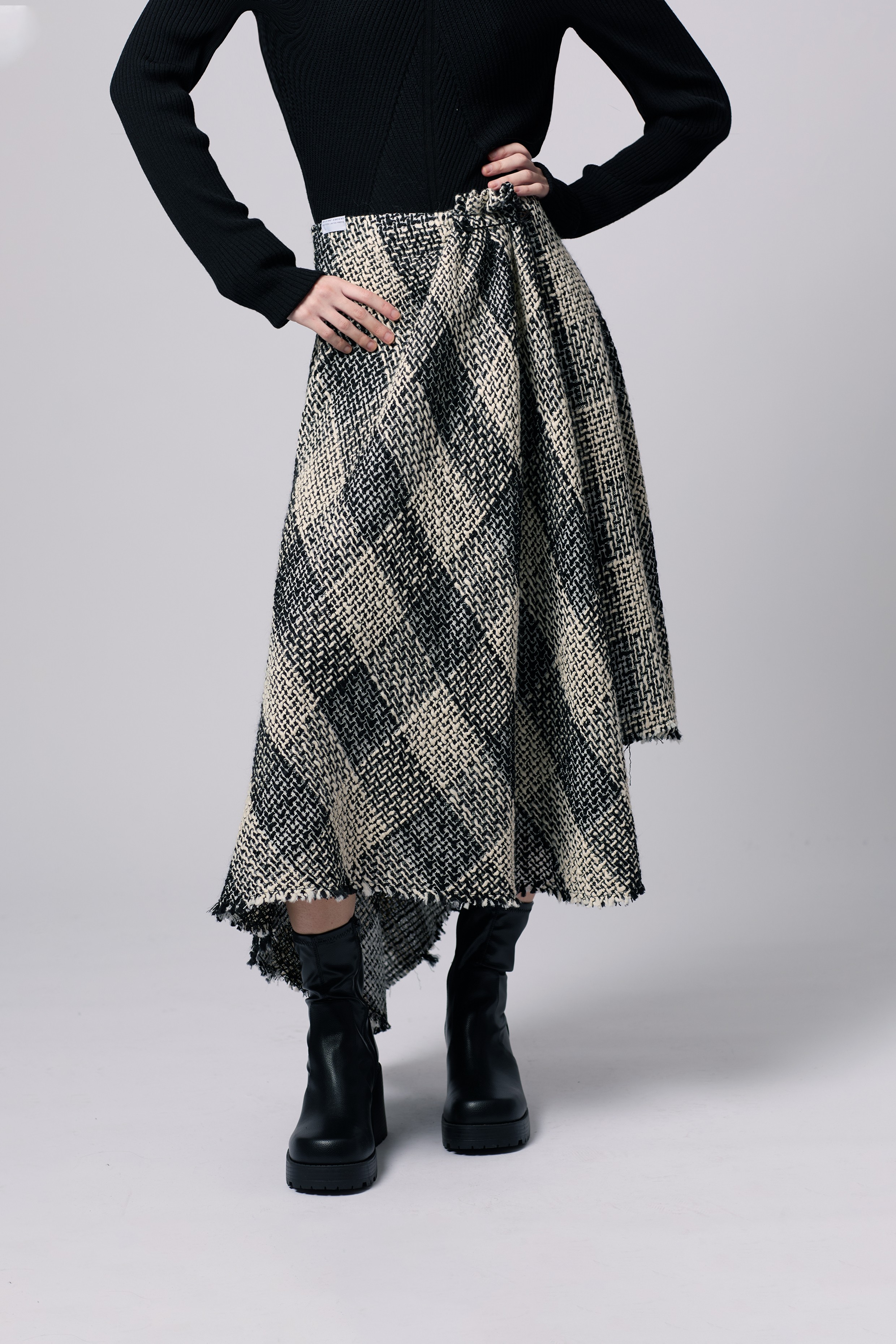 TWEED DRAPED SKIRT